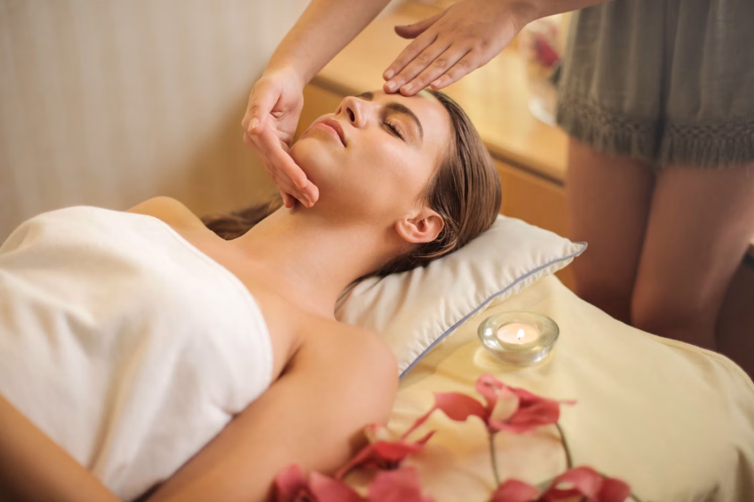 Holistic Aroma Therapy Massage in Dubai